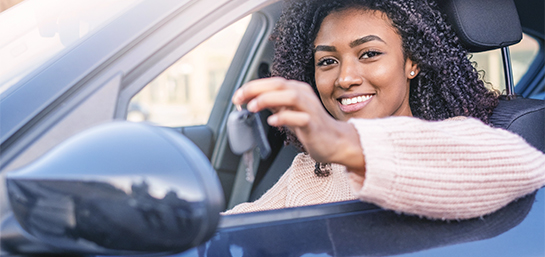 ¿Debo incluir un conductor ocasional en el seguro de coche?
