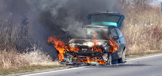Incendio de un coche: ¿está cubierto por el seguro?