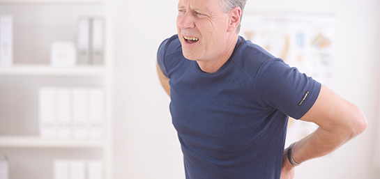 Operar hernia discal, ¿lo cubre el seguro?