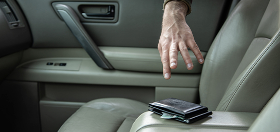 ¿Qué diferencia hay entre robo y hurto en coches?