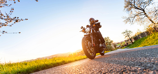 Si me caigo de la moto, ¿me cubre el seguro?