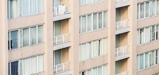 ¿Se puede demandar a la comunidad de propietarios por daños?