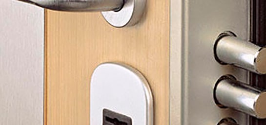 Cerrojos de seguridad para puertas más fiables
