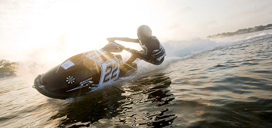 Qué es un seguro de moto de agua