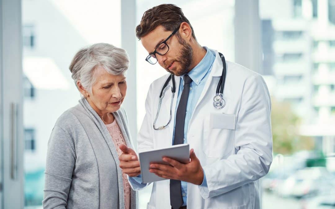 Cómo elegir un seguro de salud para mayores de 65